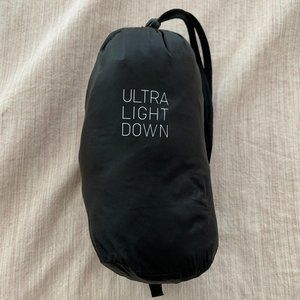 Uniqlo Ultra Light Down Men's Vest Size Medium